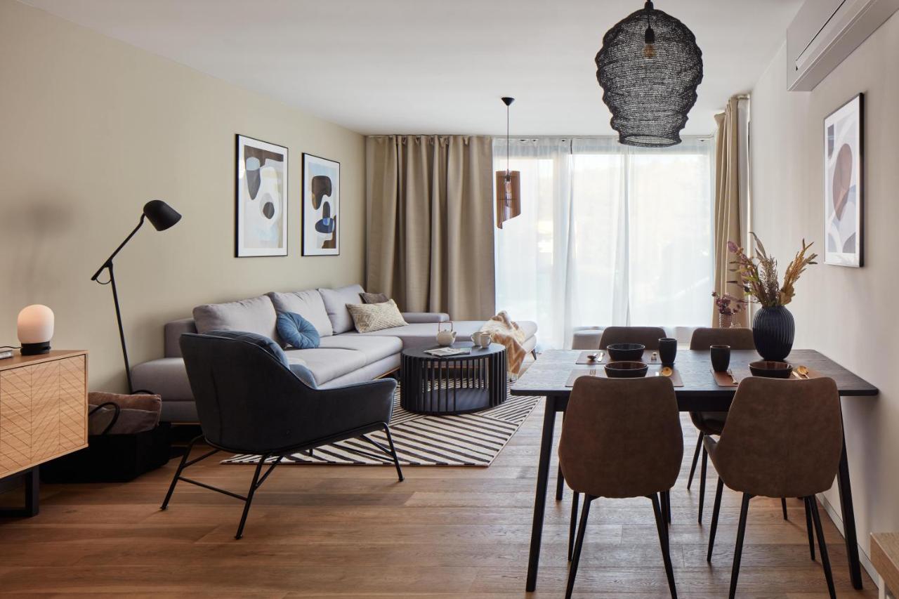 Prague Days - Stylish Apartments With Terrace - Parking - Quiet Area Eksteriør bilde